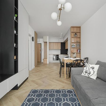 Michalczyka Stylish Apartment With Parking In The City Center Of Wroclaw By Noclegi Renters Breslávia Exterior foto